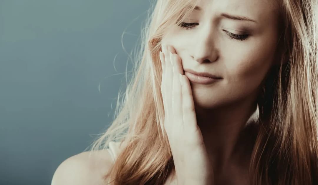 Co na spuchnięte dziąsło? Skuteczne sposoby na ulgę i zdrowie